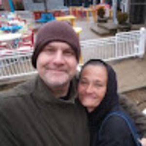 Meet your Posher, Gloria